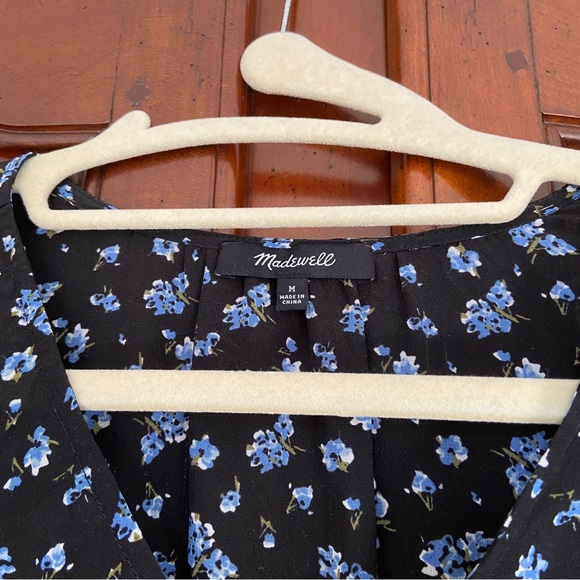 Madewell Silk Cinch-Sleeve Top in Baby's Breath | Size Medium - Picture 9 of 10